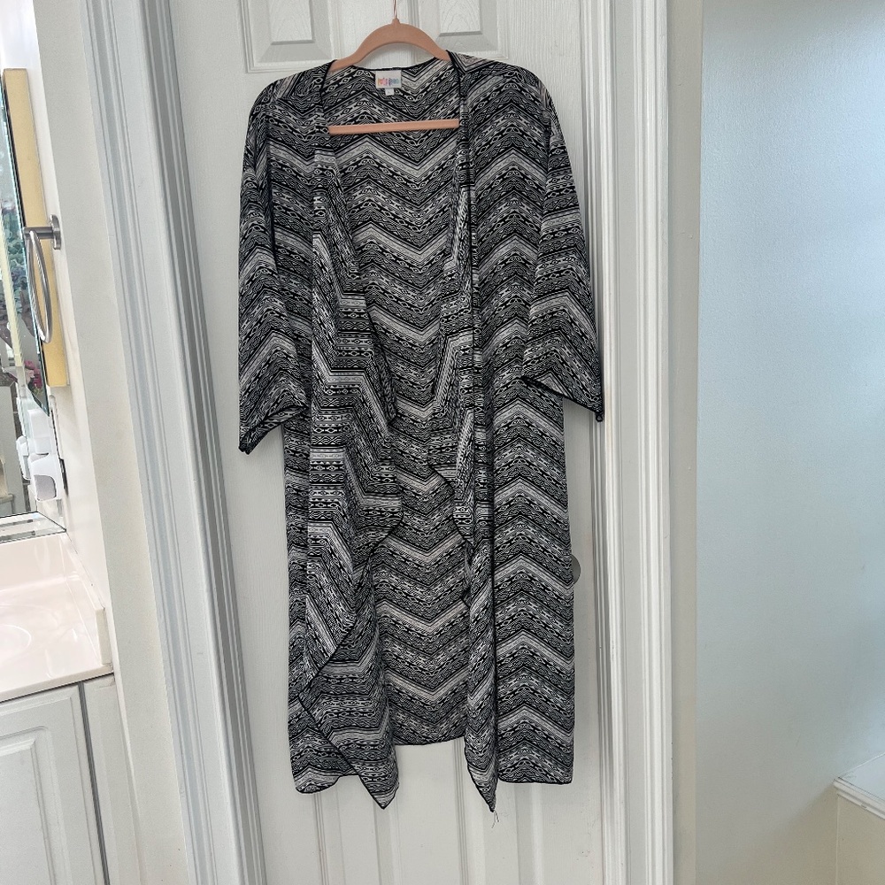 LulaRoe Chevron Kimono